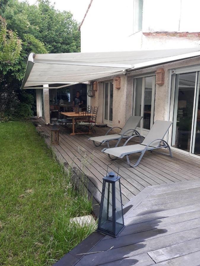 Bed and Breakfast Dans Un Jardin Bb Et Jacuzzi Mandelieu Esterno foto
