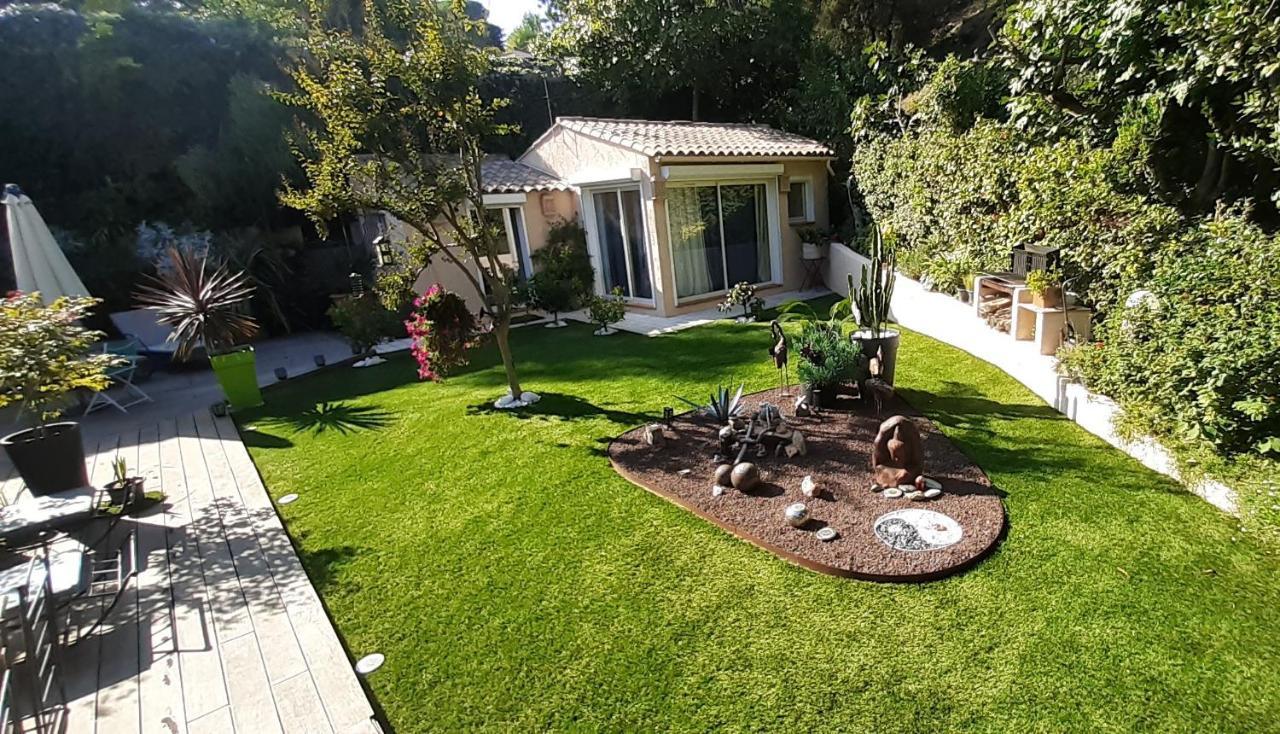 Bed and Breakfast Dans Un Jardin Bb Et Jacuzzi Mandelieu Esterno foto